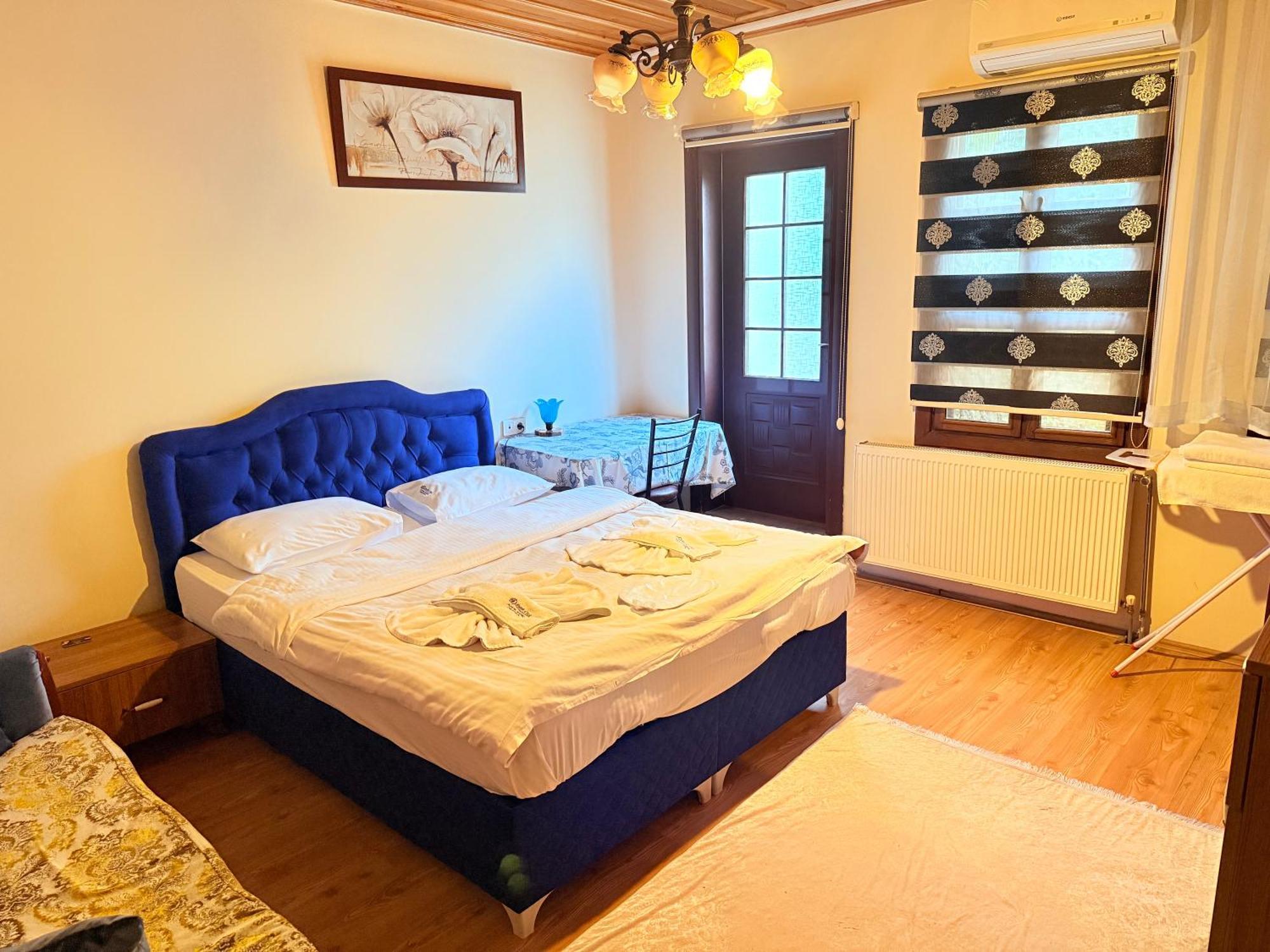Oez Butik Otel Antik Kent Myrleia Mudanya Buitenkant foto