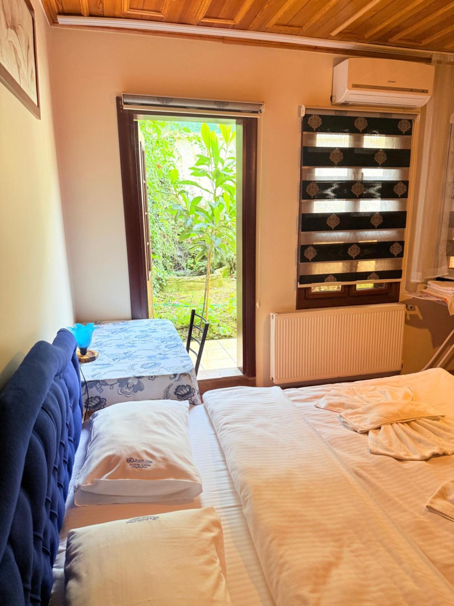 Oez Butik Otel Antik Kent Myrleia Mudanya Buitenkant foto