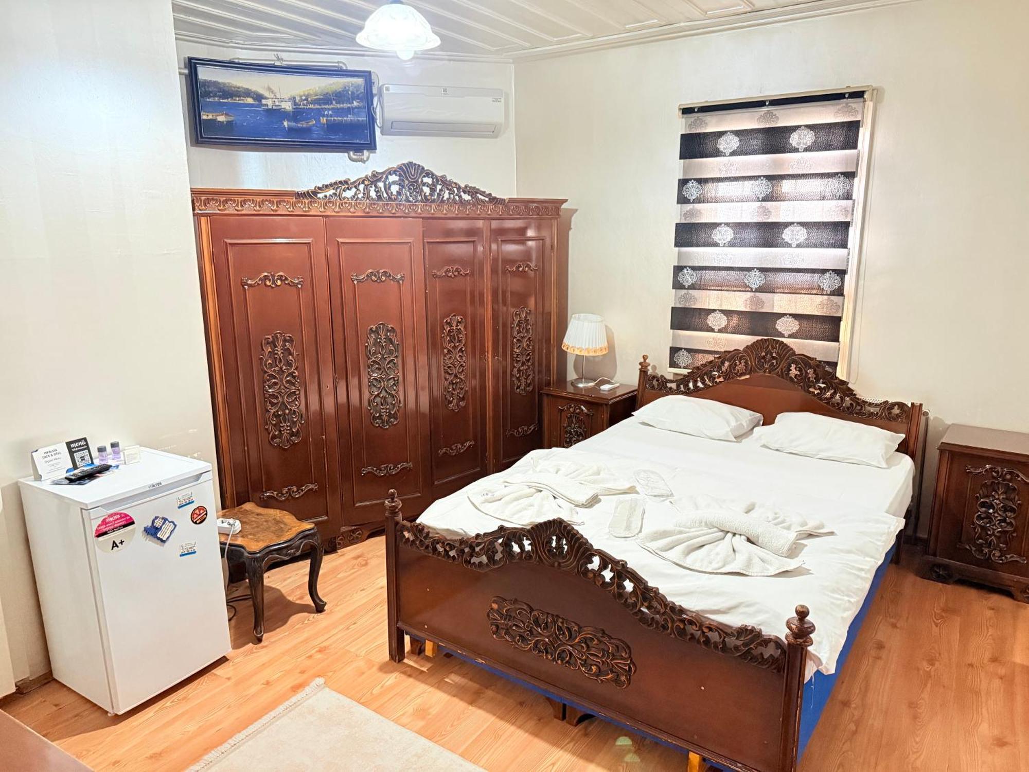 Oez Butik Otel Antik Kent Myrleia Mudanya Buitenkant foto