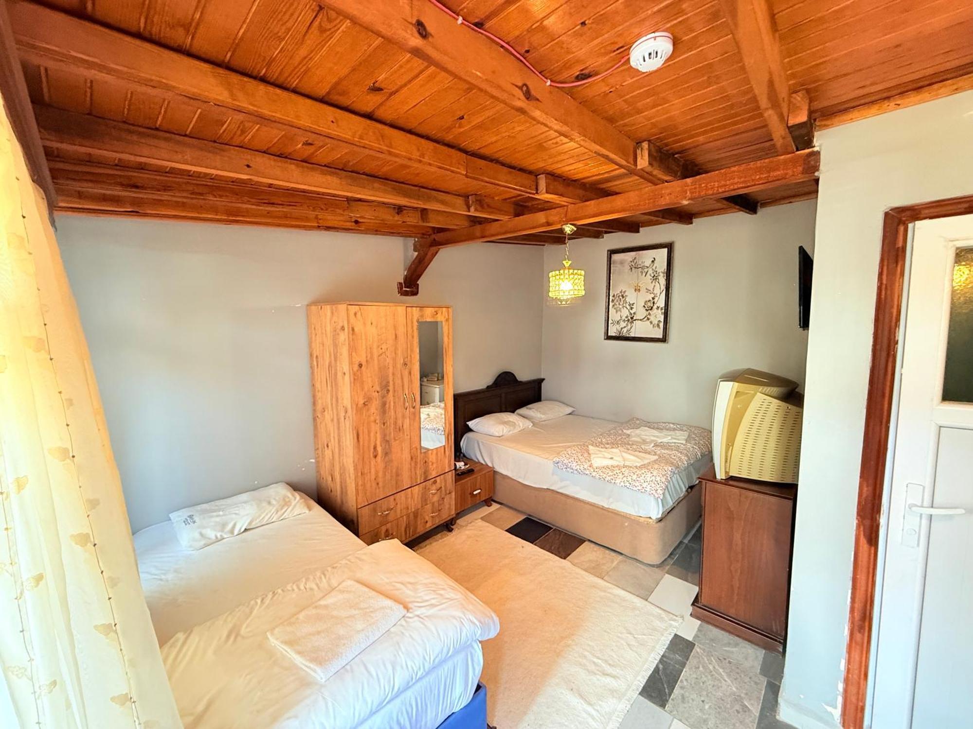 Oez Butik Otel Antik Kent Myrleia Mudanya Buitenkant foto